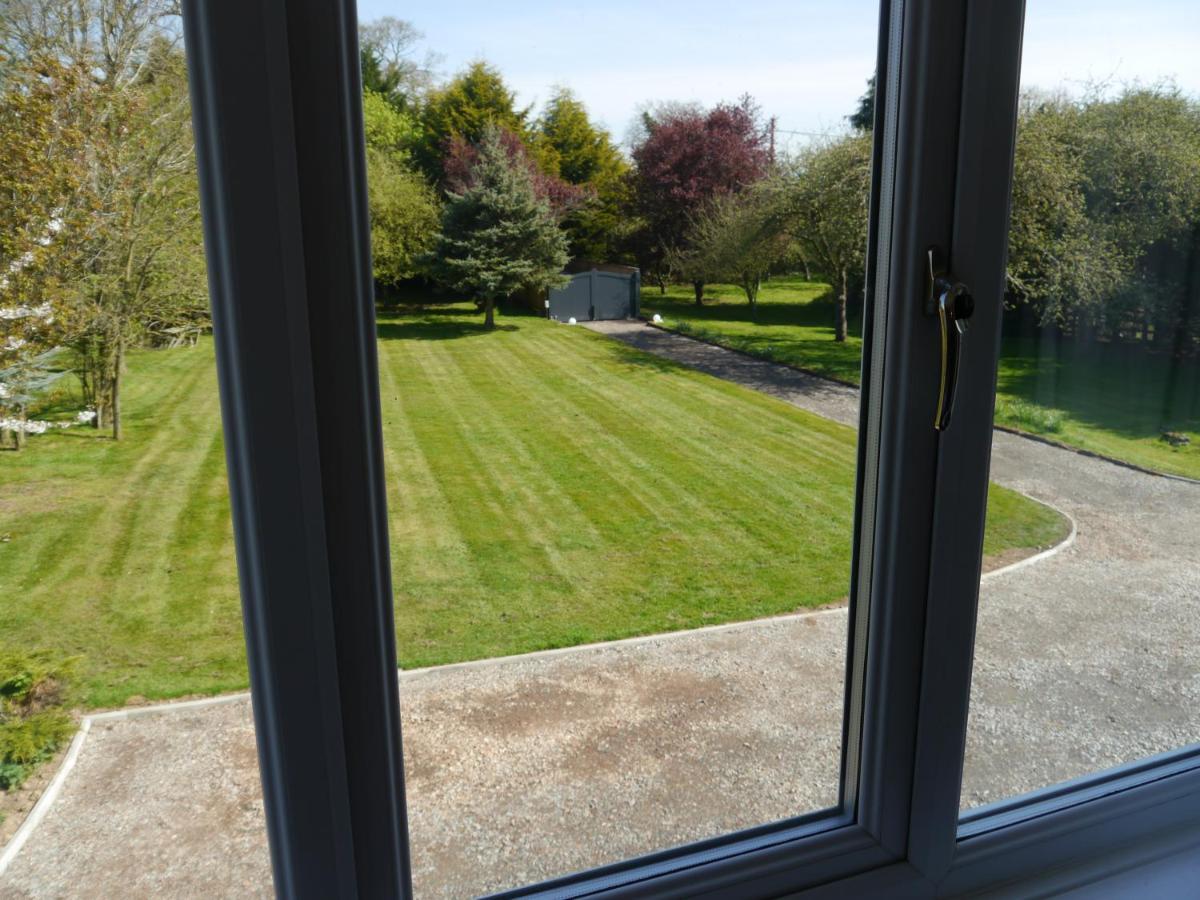 South View Country House Sleeps 12 - Hot Tub - Views Henley-in-Arden Exteriér fotografie